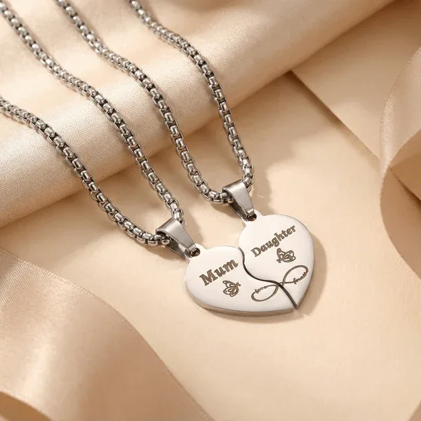 Collier maman fille : le bijou symbole qui sublime votre lien unique ?